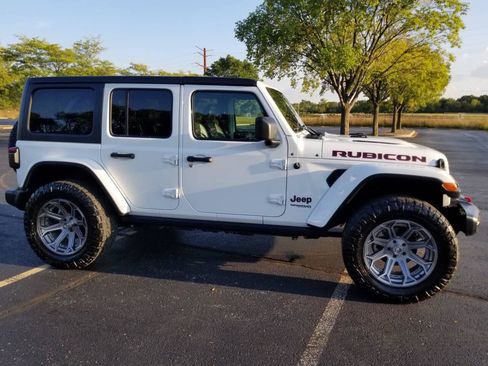 Used 2021 Jeep Wrangler Unlimited Rubicon w/ Dual Top Group AWD/4WD image 12