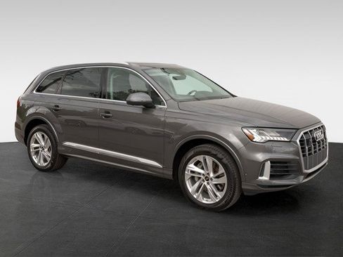 Used 2024 Audi Q7 3.0T Premium Plus image 13