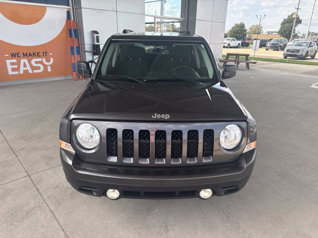 Used 2014 Jeep Patriot Latitude AWD/4WD image 2