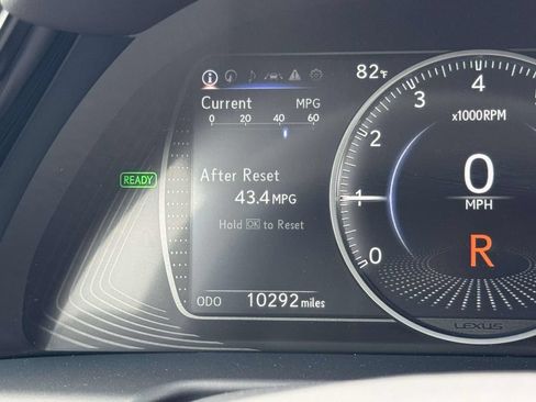 Used 2025 Lexus ES 300h w/ Technology Package FWD image 25
