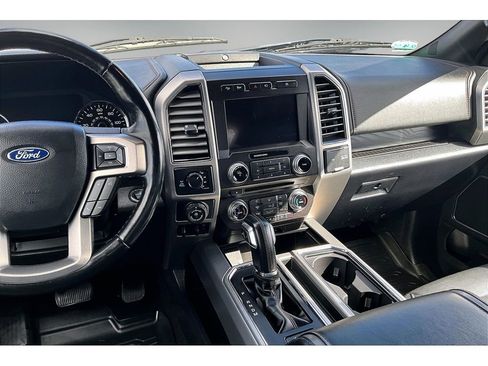 Used 2018 Ford F150 Platinum w/ Equipment Group 701A Luxury image 10