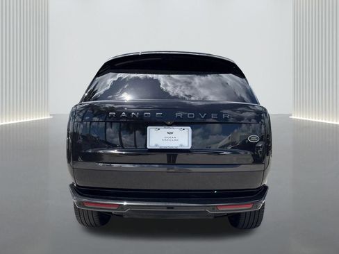 Used 2023 Land Rover Range Rover SE image 6