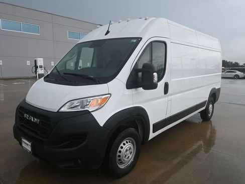 Used 2024 RAM ProMaster 2500 FWD image 26