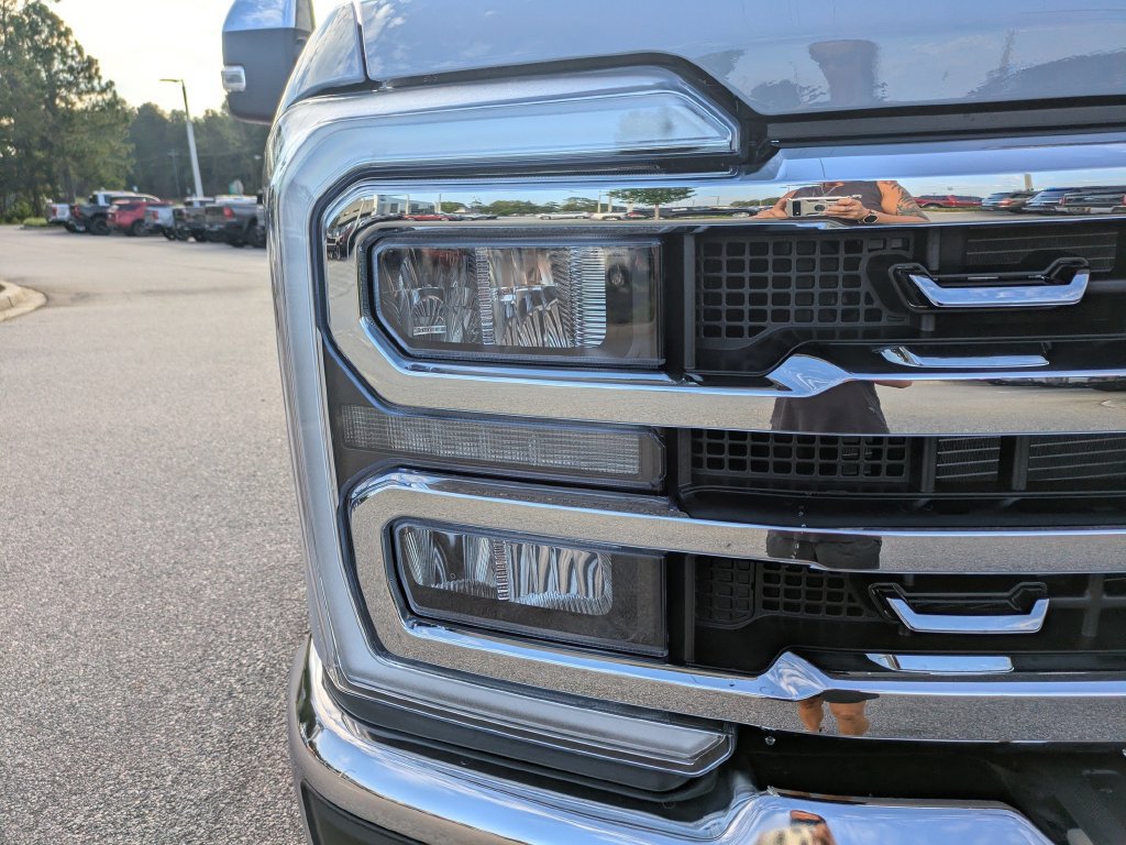 New 2026 Ford F350 Lariat w/ Chrome Package AWD/4WD image 9