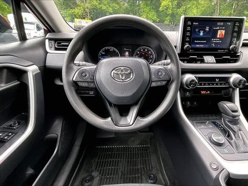 Used 2021 Toyota RAV4 XLE w/ Convenience Package AWD/4WD image 5
