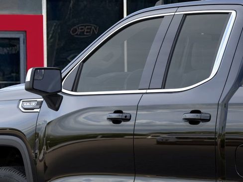 New 2026 GMC Sierra 1500 SLE image 12