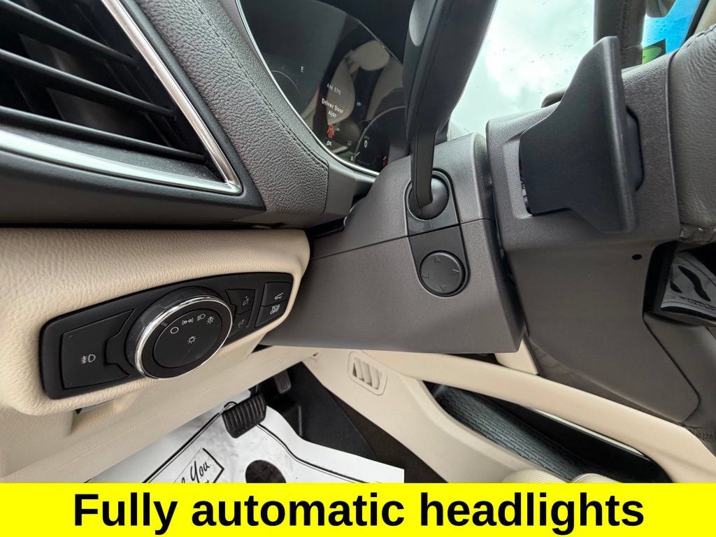 Used 2019 Lincoln Nautilus Reserve AWD/4WD image 23