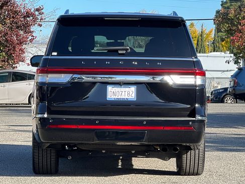 Certified 2023 Lincoln Navigator Reserve image 5