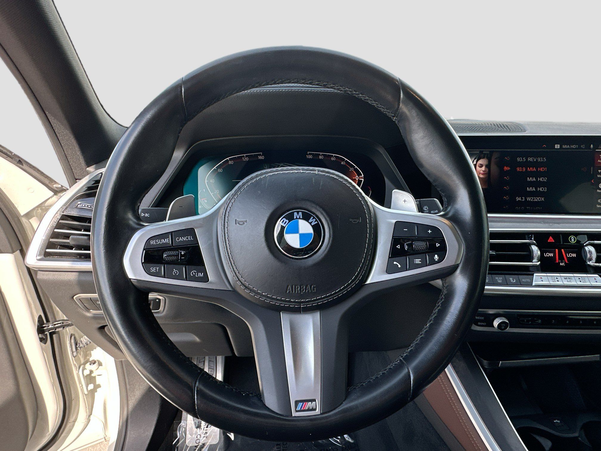 Certified 2023 BMW X5 xDrive40i w/ M Sport Package AWD/4WD image 11