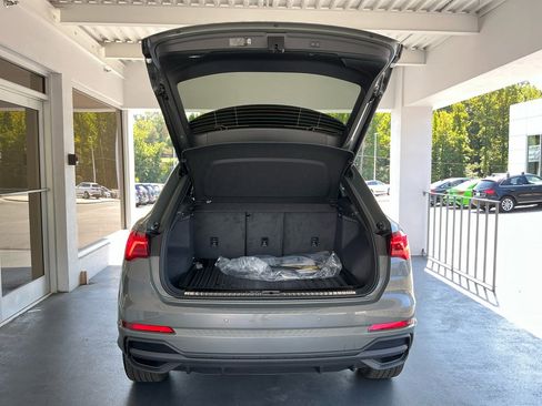 New 2025 Audi Q3 2.0T Premium image 14