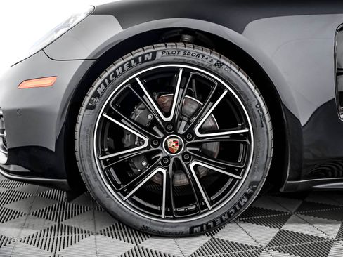 Certified 2023 Porsche Panamera 4 w/ Premium Package AWD/4WD image 14