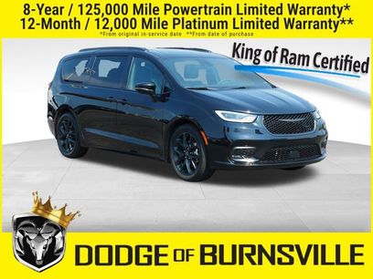 Used 2025 Chrysler Pacifica Limited