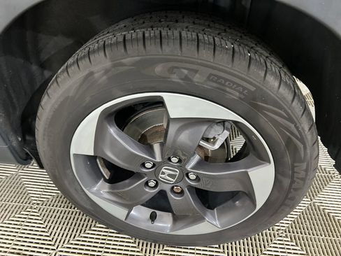 Used 2018 Honda HR-V EX-L image 9