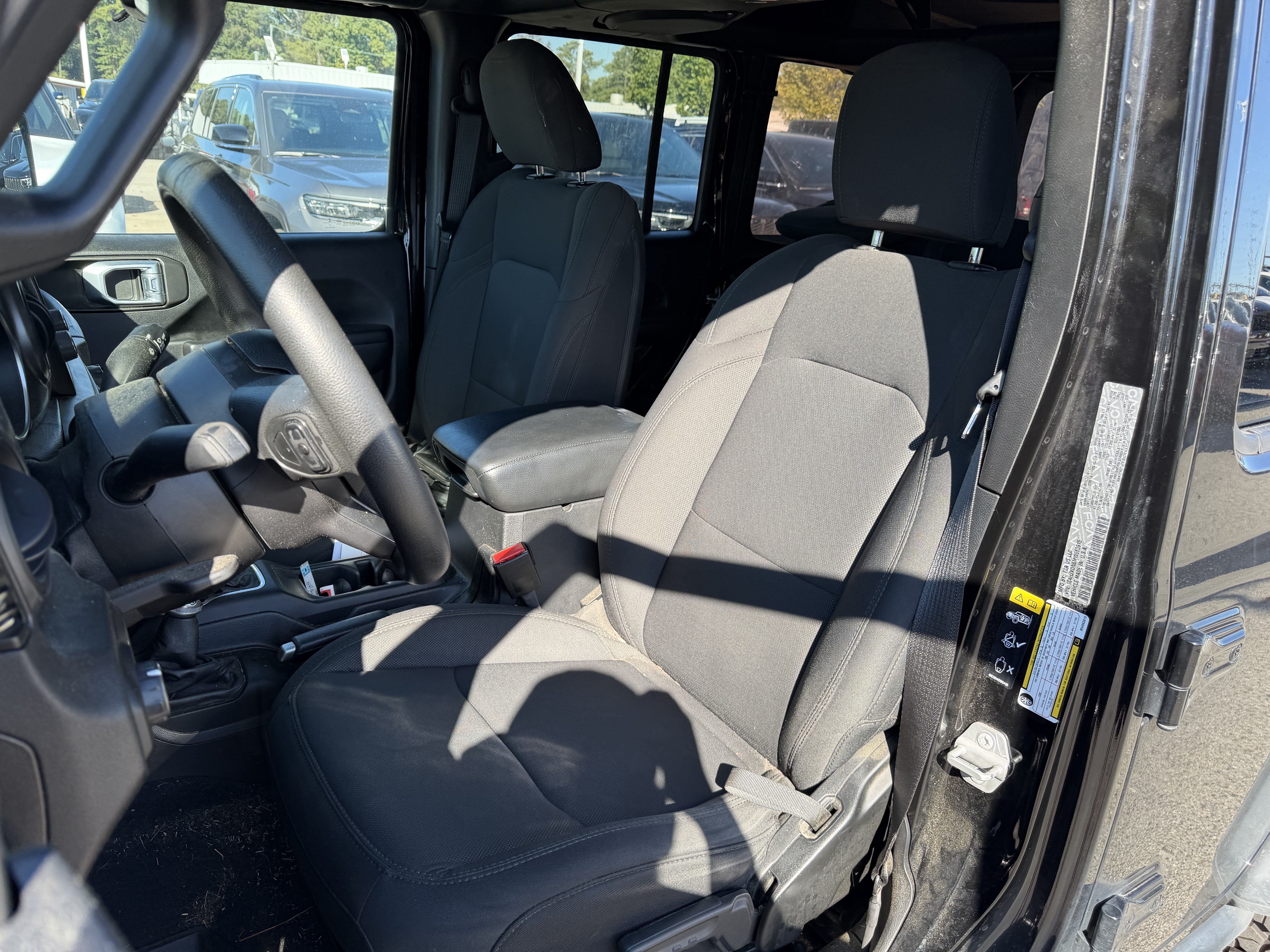 Used 2021 Jeep Wrangler Unlimited Sport AWD/4WD image 12