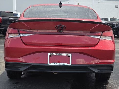 Used 2023 Hyundai Elantra SEL w/ Convenience Package FWD image 16