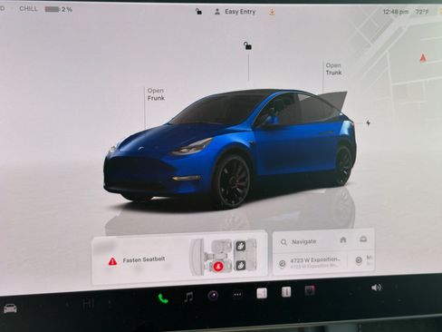 Used 2022 Tesla Model Y Performance AWD/4WD image 23