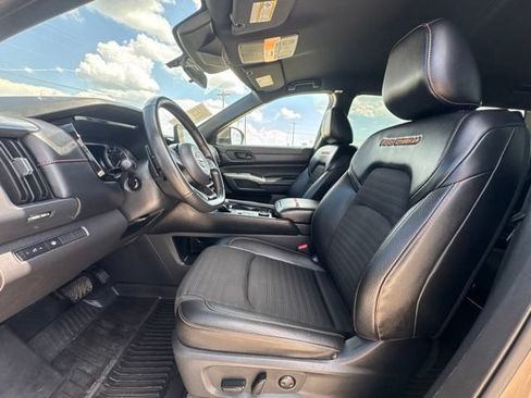 Used 2023 Nissan Pathfinder Rock Creek AWD/4WD image 2