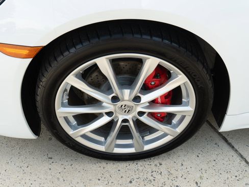 Used 2024 Porsche 718 Boxster S RWD image 7