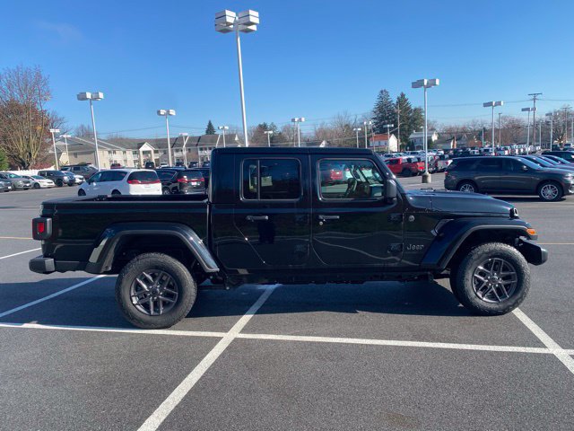 New 2026 Jeep Gladiator Sport AWD/4WD image 9