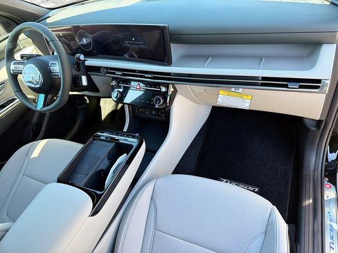 New 2026 Hyundai Tucson Limited image 14