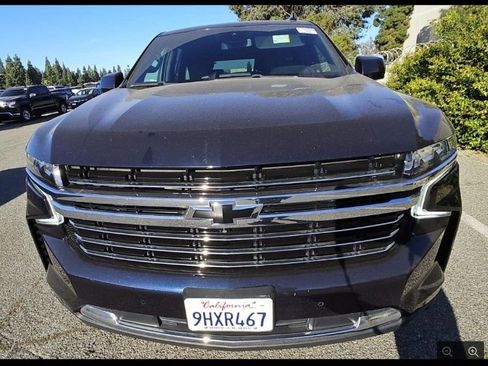 Used 2023 Chevrolet Tahoe LT w/ LT Signature Package image 5