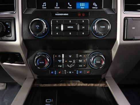 Used 2019 Ford F250 Lariat AWD/4WD image 30