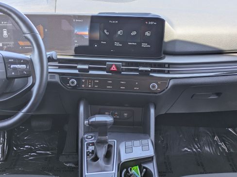 Certified 2026 Kia Sportage LX FWD image 17