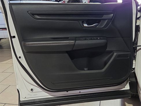 Used 2023 Honda CR-V Sport image 17