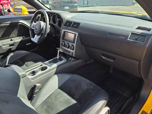 Used 2012 Dodge Challenger SRT8 Yellow Jacket w/ Premium Sound Group image 9