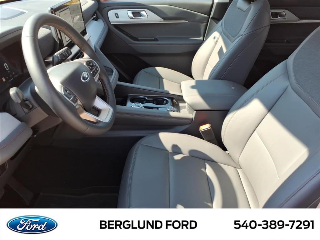New 2026 Ford Explorer Active w/ Active Comfort Package AWD/4WD image 5