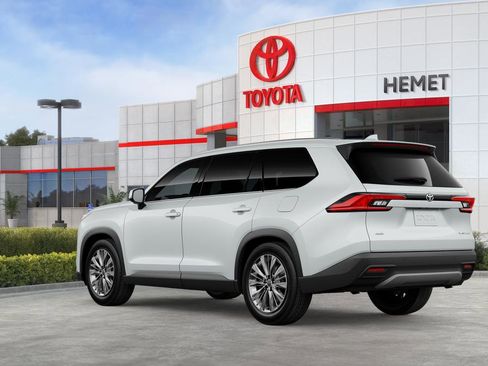 New 2026 Toyota Grand Highlander AWD image 8