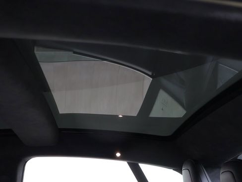 Used 2016 Tesla Model S 90D image 16