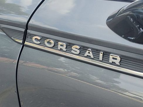 Used 2022 Lincoln Corsair AWD w/ Premium Package image 6