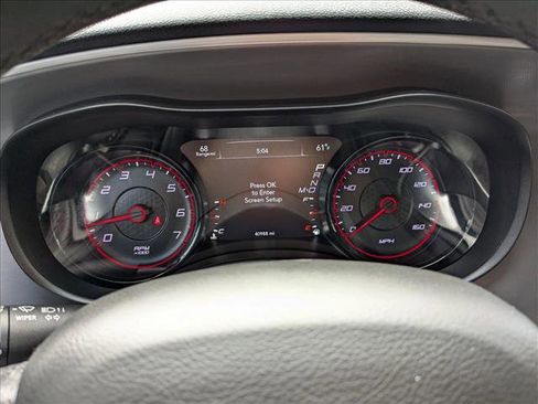 Used 2022 Dodge Charger R/T w/ Performance Handling Group image 12