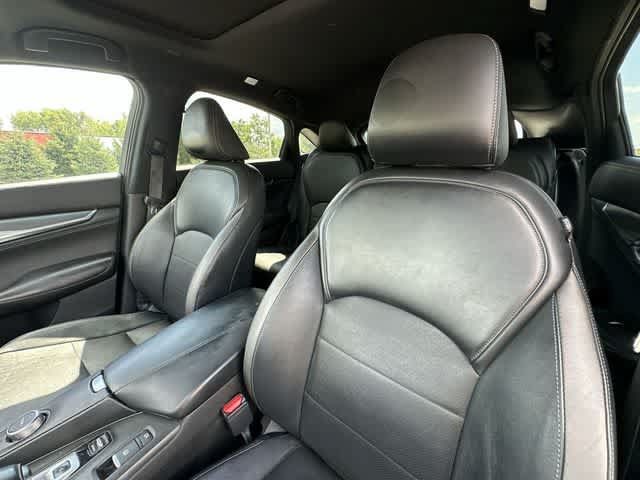 Used 2023 INFINITI QX55 Luxe w/ Cargo Package AWD/4WD image 16