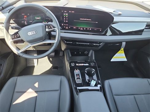 New 2025 Audi Q6 e-tron Premium Plus w/ Premium Plus image 14