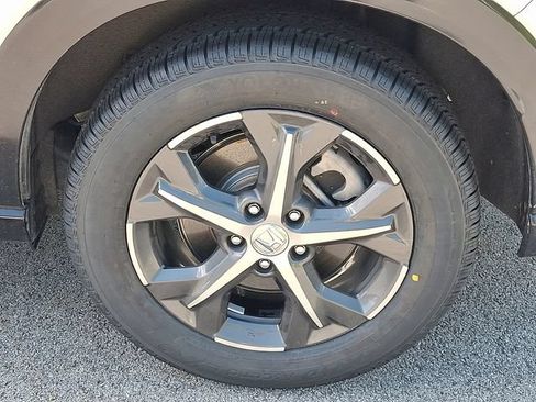 Certified 2024 Honda HR-V EX-L image 30