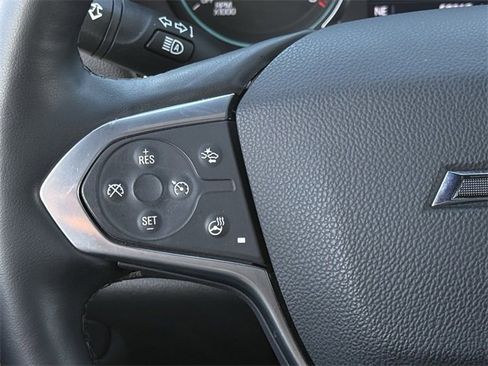 Used 2023 Chevrolet Traverse RS image 14