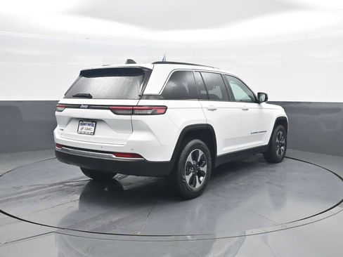 Used 2024 Jeep Grand Cherokee Limited 4xe AWD/4WD image 7