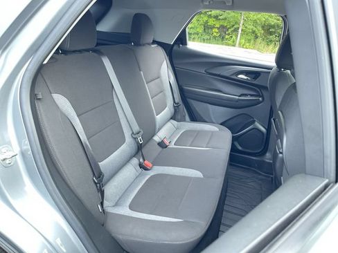 Used 2024 Chevrolet TrailBlazer LT w/ LT Cold Weather Package FWD image 24