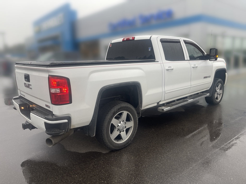 Used 2018 GMC Sierra 2500 SLT w/ All Terrain HD Package AWD/4WD image 4