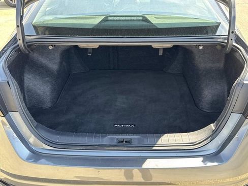 Used 2025 Nissan Altima 2.5 SV image 12