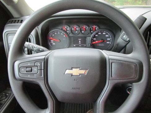 New 2026 Chevrolet Silverado 1500 Custom RWD image 33