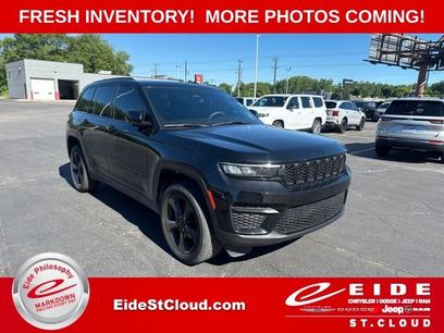 Used 2023 Jeep Grand Cherokee Altitude