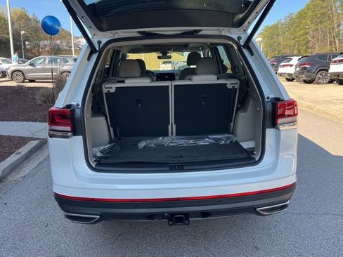 New 2026 Volkswagen Atlas SE image 24