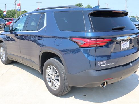 Used 2023 Chevrolet Traverse LT w/ LPO, Floor Liner Package AWD/4WD image 7