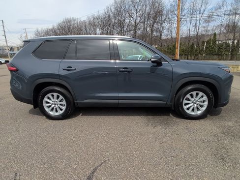 Certified 2026 Toyota Grand Highlander AWD image 8