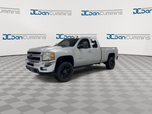 Used 2011 Chevrolet Silverado 2500 LTZ w/ LTZ Plus Package image 4
