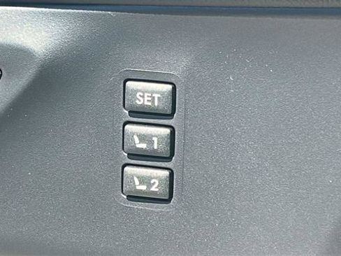 New 2026 Subaru Ascent Limited AWD/4WD image 12