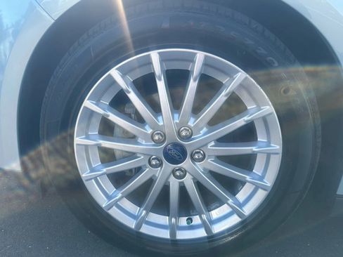 Used 2013 Ford C-MAX SE image 11